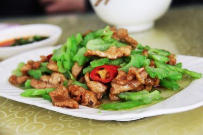 都知道夏天“吃苦”有益,如何避免把苦味食物做成“黑暗料理”?